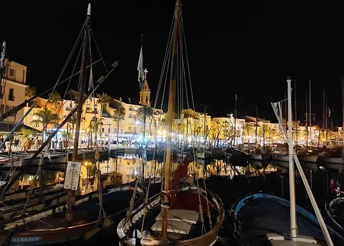 Le M Six-Fours-les-Plages